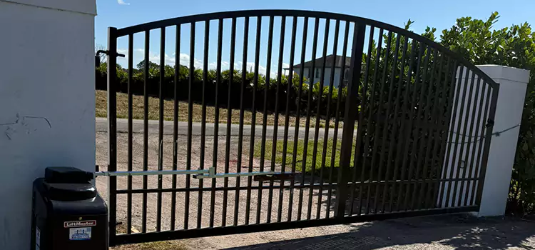 Driveway Fence Repair Oshkosh